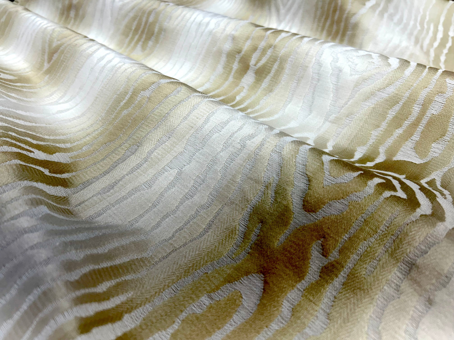 Thibaut Traduzione Fabric – Cream