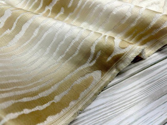 Thibaut Traduzione Fabric – Cream