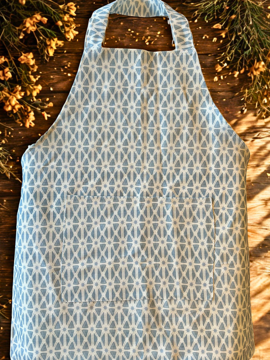 Apron - Stout, Triangle Stars in Moonstone